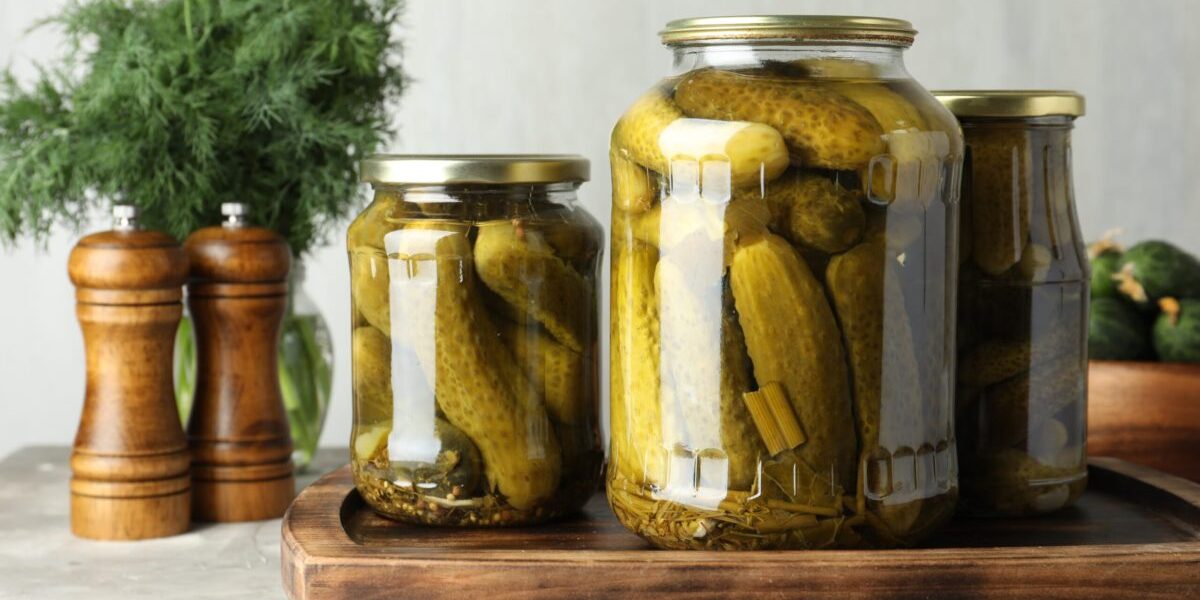 Murături: Oțet sau saramură? Care-i alegerea mai sănătoasă de toamnă