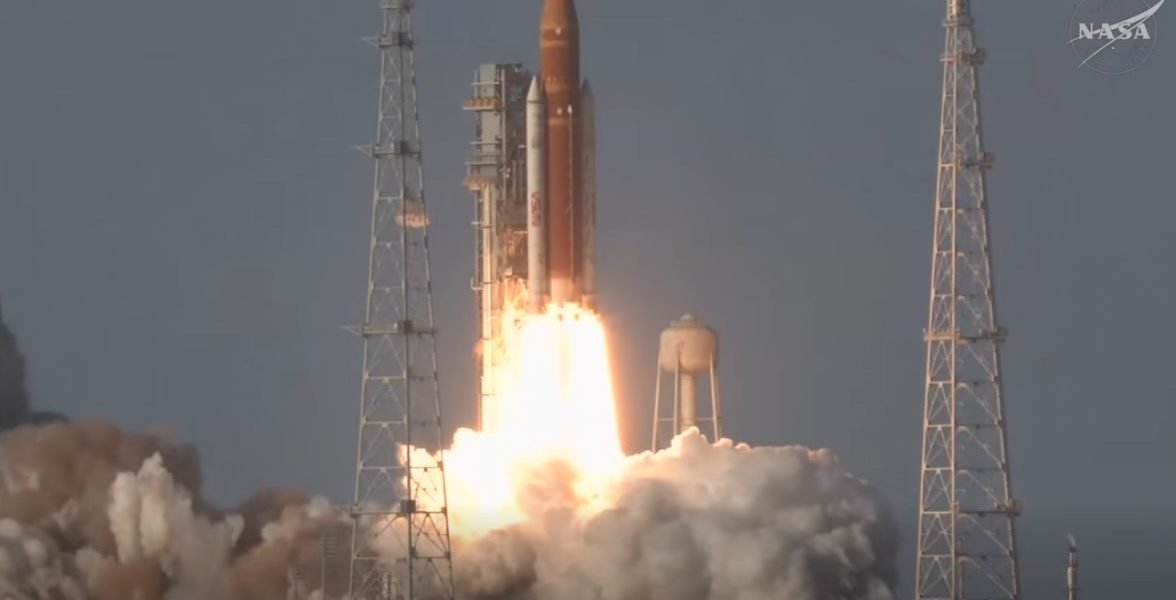 Artemis 2: O Nouă Eroă a Astronauților Spre Lună Echipajul misiunii Artemis 2 a NASA a fost plasat pe orbita terestră miercuri, marcând un pas crucial spre prima călătorie umană în jurul Lunii după mai bine de jumătate de secol