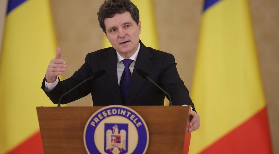 Președintele anunță criză politică în România, tensiuni la orizont