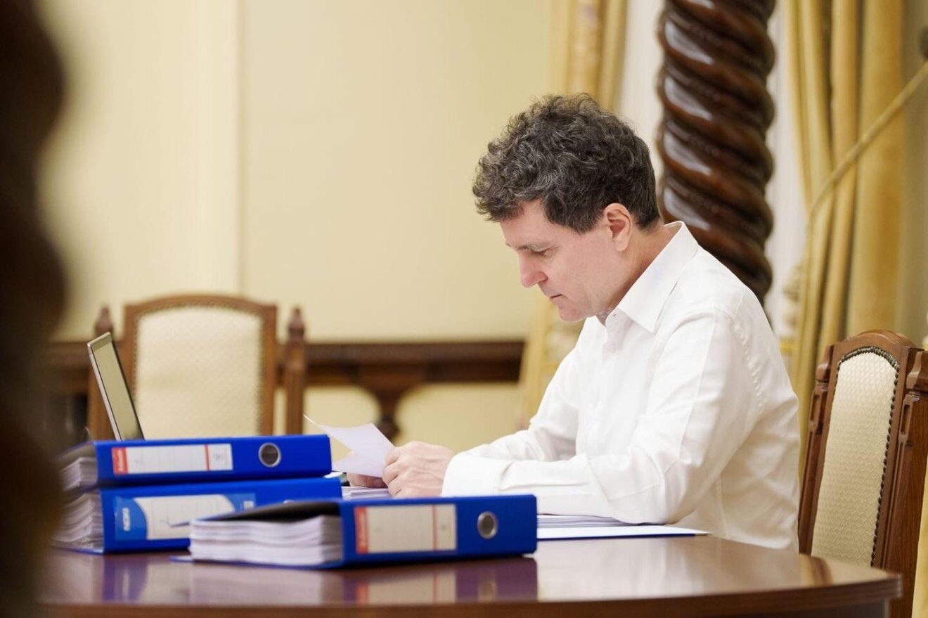 Nicușor Dan, felicitări de la Budapesta pentru Magyar Peter