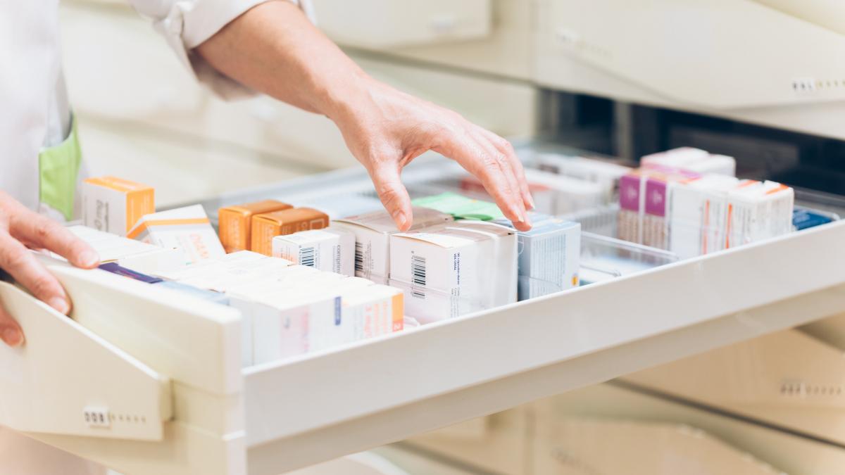 Noua directivă europeană privind apele uzate amenință industria farmaceutică românească O directivă europeană recentă referitoare la tratarea apelor uzate pune sub semnul întrebării viitorul industriei farmaceutice din România