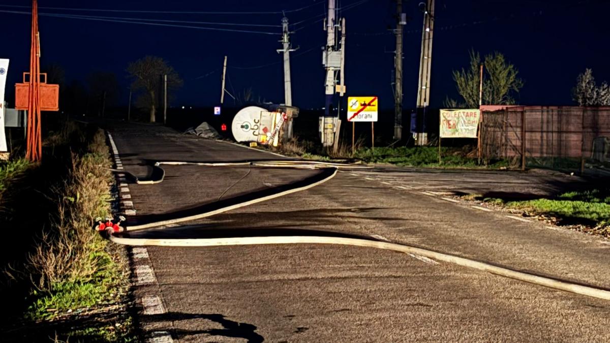 Un accident rutier grav a blocat complet traficul pe DN1D, la ieșirea din localitatea Ciorani către Urziceni, județul Prahova, în seara de 4 aprilie