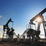 Averea din „aurul negru”: Salarii URIAȘE pentru petroliști, diferențe colosale