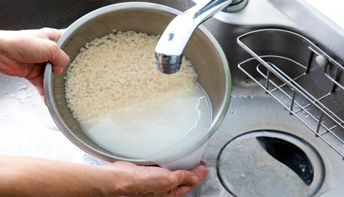 Secretul unui pilaf perfect: De ce este esențial să speli orezul Una dintre cele mai populare mâncăruri, pilaful, poate fi un adevărat deliciu, dar și o sursă de frustrare în bucătărie