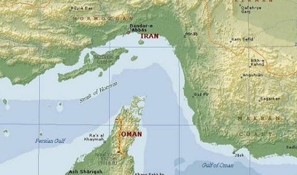 Iran: Navele irakiene, libere prin strâmtoarea hormuz