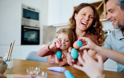 De ce ne ciocnim ouăle de Paște? Semnificația ascunsă a gestului