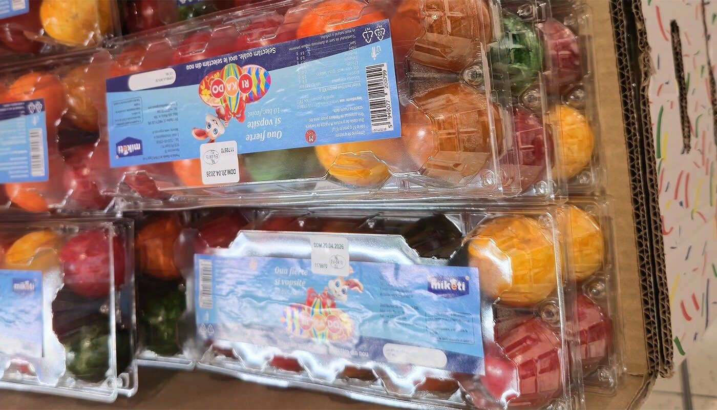 Ouăle vopsite din supermarket: o alegere rapidă, dar cu un preț? Bucuria Paștelui aduce cu sine și goana după ouăle perfecte