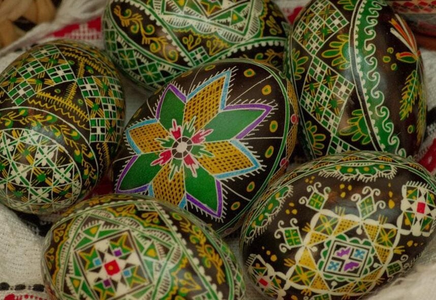Paștele, magie și simboluri: Taina ouălor încondeiate, dezvăluiri spectaculoase