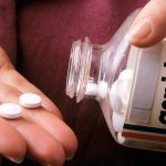 Aspirina, aliat neașteptat în lupta cu cancerul: Studii revoluționare