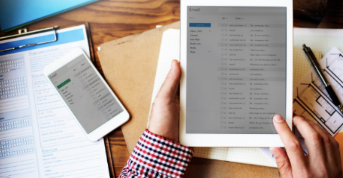 Combinația fișierelor PDF simplifică arhivarea și partajarea documentelor, dar implică atenție la detalii