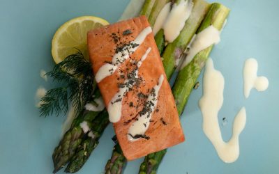 Floriile aduc dezlegare la pește: Rețete simple și sfaturi pentru o masă de sărbătoare reușită Sărbătoarea Floriilor, un moment de bucurie și apropiere de Paște pentru creștini, marchează și o dezlegare importantă la pește