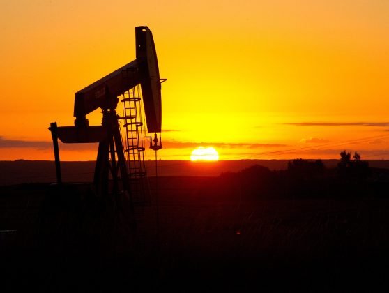 OPEC+ Crește Producția de Petrol, Îngrijorările Rămân Datorită Tensiunilor Geopolitice Pentru a doua lună consecutiv, Organizația Țărilor Exportatoare de Petrol și aliații săi (OPEC+) au convenit să crească producția de petrol