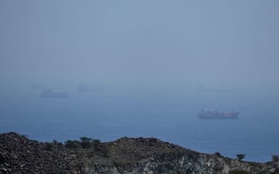 Tensiuni în Strâmtoarea Ormuz: Iranul analizează propunerile SUA, ziua 51 de război