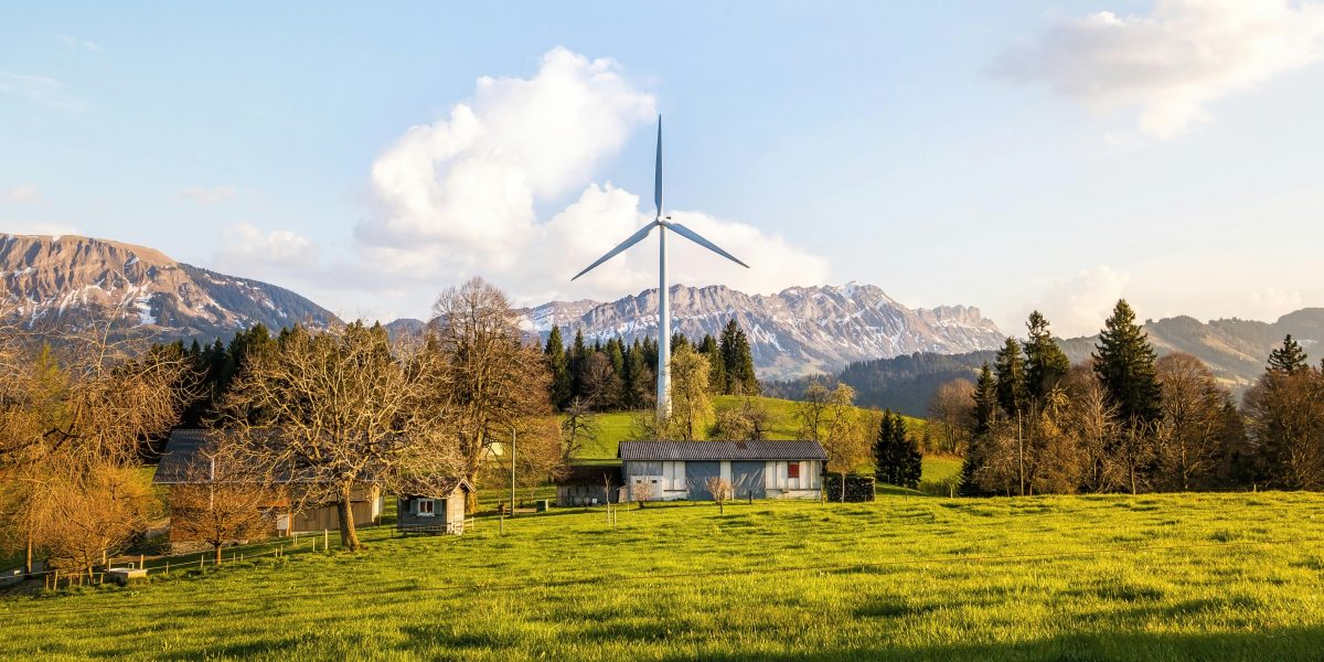Europa Pompează 2,5 Milioane de Euro în Inovația din Energie Regenerabilă