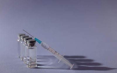 Europa: Vaccinarea avansează, rujeola și tusea convulsivă pun presiune
