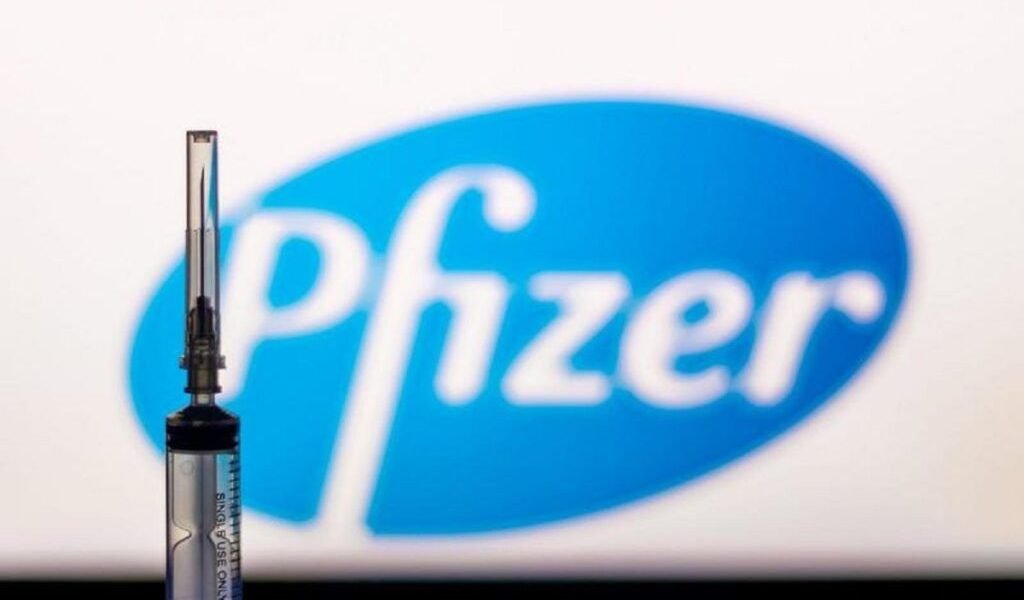 România, condamnată la plata a 600 de milioane de euro către Pfizer, în urma unui proces privind dozele de vaccin anti-COVID România a pierdut procesul deschis de compania farmaceutică Pfizer la Tribunalul din Bruxelles, fiind obligată să achite aproximativ 600 de milioane de euro, plus dobânzi și cheltuieli de judecată