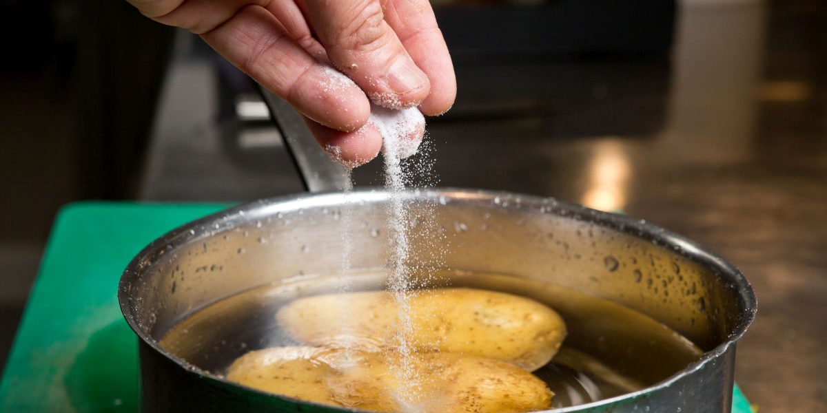 Cremă de cartofi ratată? Trucuri salvatoare, fără să schimbi gustul, testate!