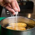 Cremă de cartofi ratată? Trucuri salvatoare, fără să schimbi gustul, testate!