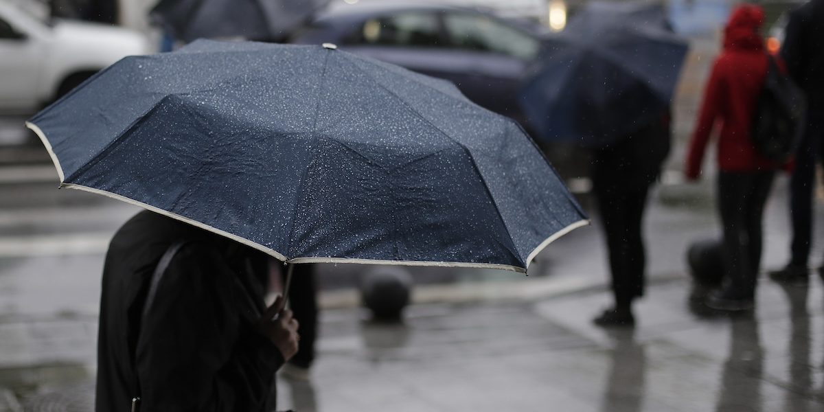 Vremea se înrăutățește: Ploi sâmbătă în București, temperaturi ridicate