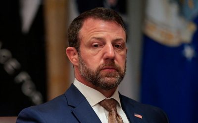 Noul succesor al lui Kristi Noem, criticat dur la-nceput de mandat