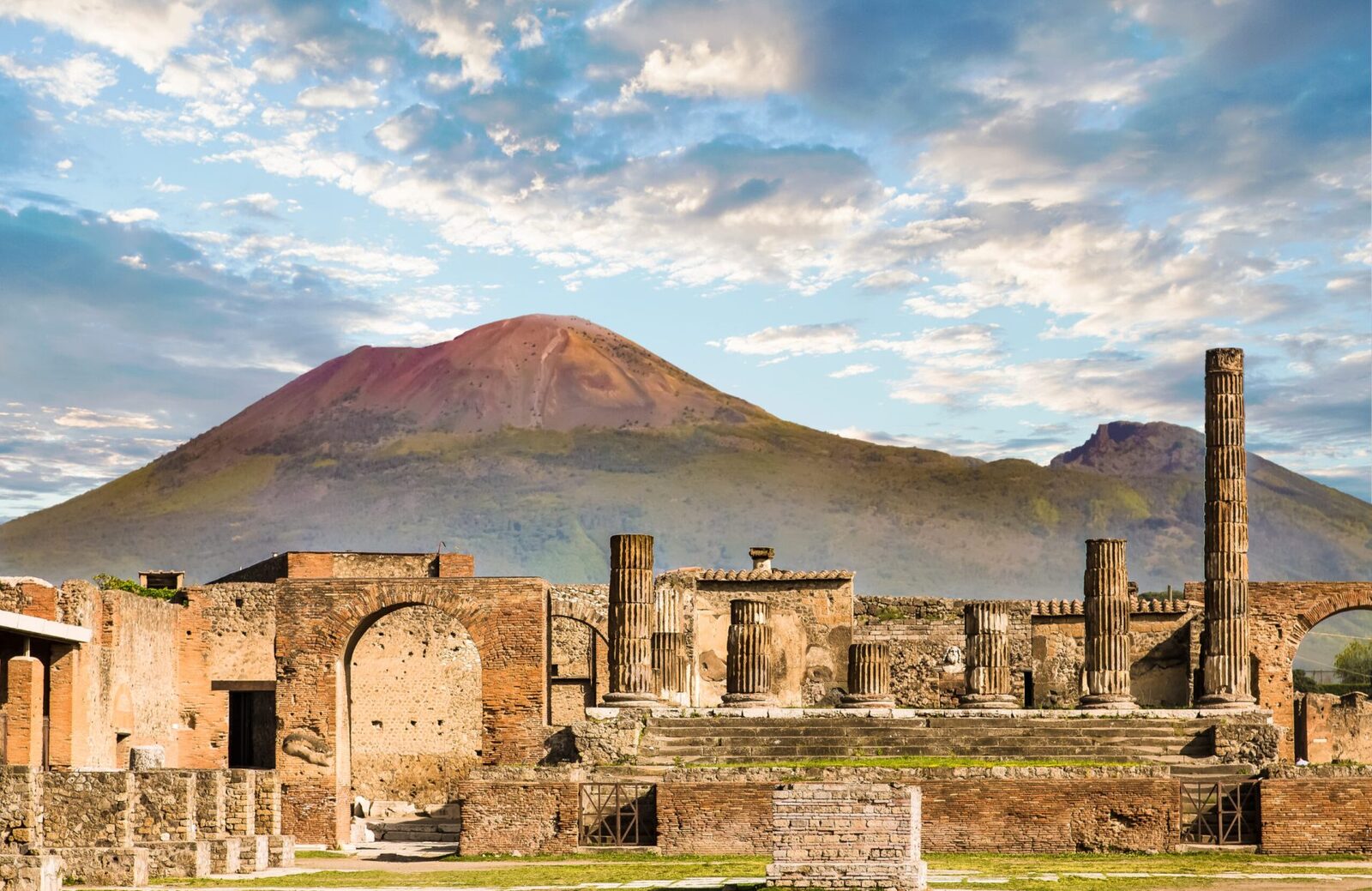 O cartografiere detaliată a sitului arheologic de la POMPEII a fost finalizată de specialiști după opt luni de lucru, utilizând drone, radar și instrumente digitale avansate