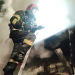 Incendiu uriaș la un service auto din Galați: Pompierii au găsit o victimă