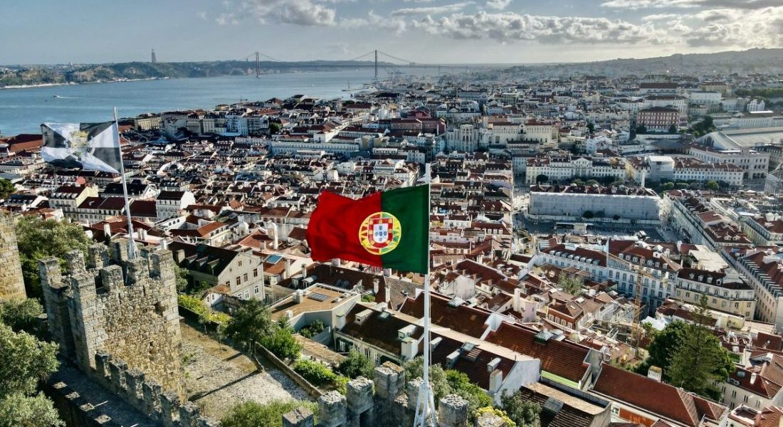 Lisabona, orașul-curcubeu: Un loc vibrant, desemnat cea mai colorată destinație din lume