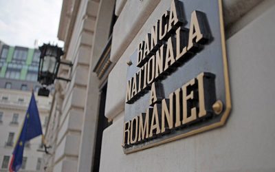 Banca Națională a României (BNR) a cheltuit echivalentul a peste 1 miliard de euro în luna martie pentru a stabiliza leul, pe fondul turbulențelor globale provocate de conflictul din Orientul Mijlociu, conform informațiilor publicate de Bloomberg