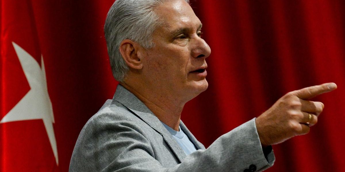 Președintele Cubei sfidează: Nu cedează presiunii SUA, e susținut de Rusia