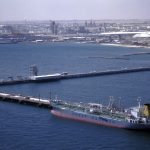 Petrolul, între 97 și 130 de dolari: Care e prețul REAL?