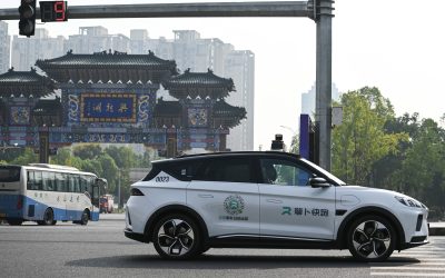Defecțiune majoră la robotaxiurile Baidu în Wuhan: Zeci de mașini, blocate pe străzi Wuhan, un oraș important din centrul Chinei, a fost martorul unui incident major care a pus sub semnul întrebării siguranța și fiabilitatea serviciilor de robotaxi