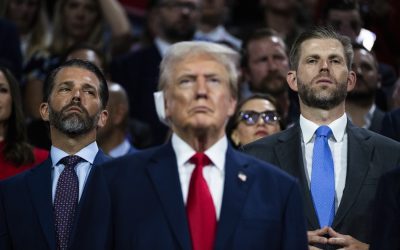 Familia Trump intră în afaceri cu drone: Noi contracte de apărare în zona Golfului, pe fondul conflictului cu Iran Compania de drone POWERUS, la care s-au alăturat recent ERIC Trump și DONALD Trump Jr., caută intens contracte de apărare în țările din Golf, aflate în plin conflict regional cu Iran
