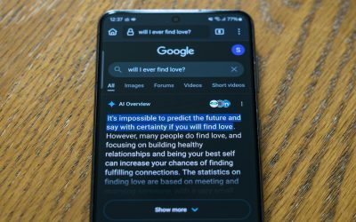 O funcție importantă a căutărilor Google utilizează inteligența artificială (IA) pentru a oferi rezumate concise în partea superioară a ecranului