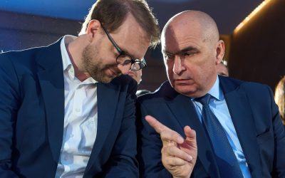 Revocare la Senat: Mihaela Cătălina Bădoiu, secretarul general adjunct, demisă Mihaela Cătălina Bădoiu, secretarul general adjunct al Senatului din partea Uniunii Salvați România (USR), a fost revocată din funcție miercuri, în urma unui vot secret
