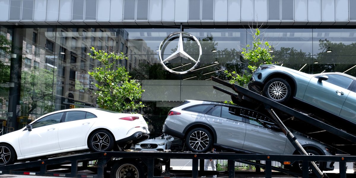 Germania: Mașinile premium, „cadou” pentru părinți pe piața globală auto