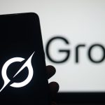 Apple amenință xAI: Grok, dat afară din App Store din cauza imaginilor explicite