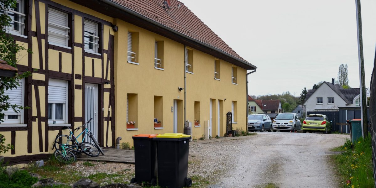 Copil ținut captiv într-o dubă, timp de un an. Franța, șocantul caz