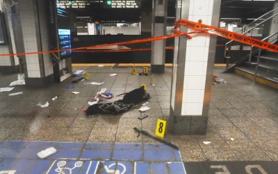 Atac cu maceta la metroul din New York: Agresorul, ucis de polițiști