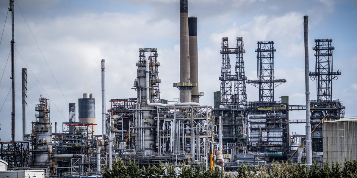 Pierdere URIAȘĂ: 50 de miliarde $ din petrol, efectul războiului cu Iranul