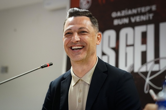 Rădoi, motivat de Lucescu și Hagi: Turcia, alegerea perfectă după oferte