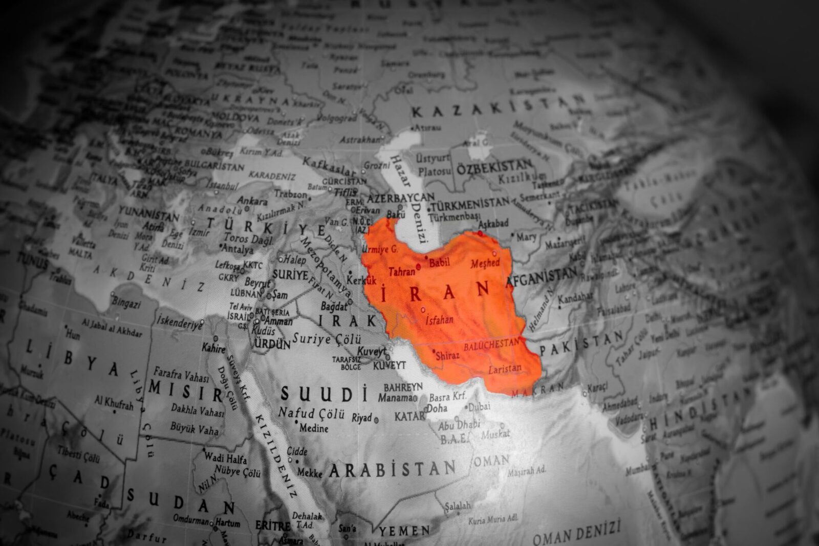 Grupurile umanitare trag semnalul de alarmă: Războiul din Orientul Mijlociu afectează grav livrările de ajutor Războiul din Orientul Mijlociu pune în pericol milioane de oameni aflați în nevoie din întreaga lume