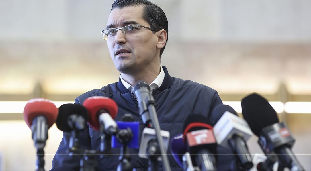 Șefii FRF negociază cu Hagi: Regele, pe banca tehnică a României