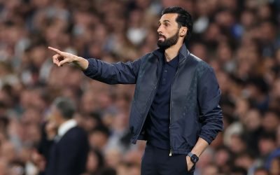 Alvaro Arbeloa, managerul de la Real Madrid, pare să fi intrat în dizgrația unuia dintre jucătorii săi, Raul Asencio, după o serie de evenimente care au culminat cu excluderea fundașului din lotul echipei