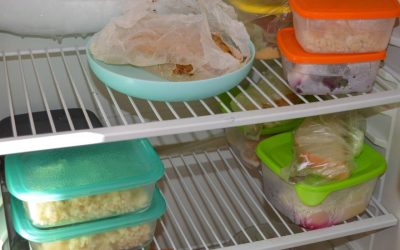 Câte zile poți păstra mâncarea-n frigider? Greșelile fatale