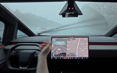 Tesla admite controlul uman de la distanță pentru robotaxiuri Gigantul auto Tesla a dezvăluit că operatori umani pot prelua temporar controlul robotaxiurilor sale în anumite situații