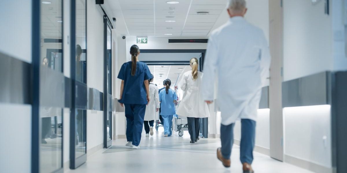 Rogobete, discuții cu Medtronic despre modernizarea Sănătății din România