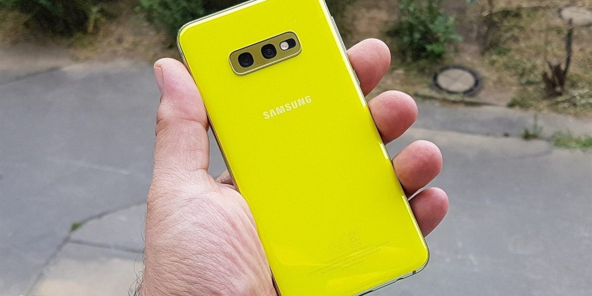 Samsung renunță la telefoanele mici: Explicații pe larg