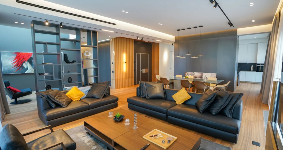 Un penthouse de lux în București: Vedere spre Ambasada SUA, dar