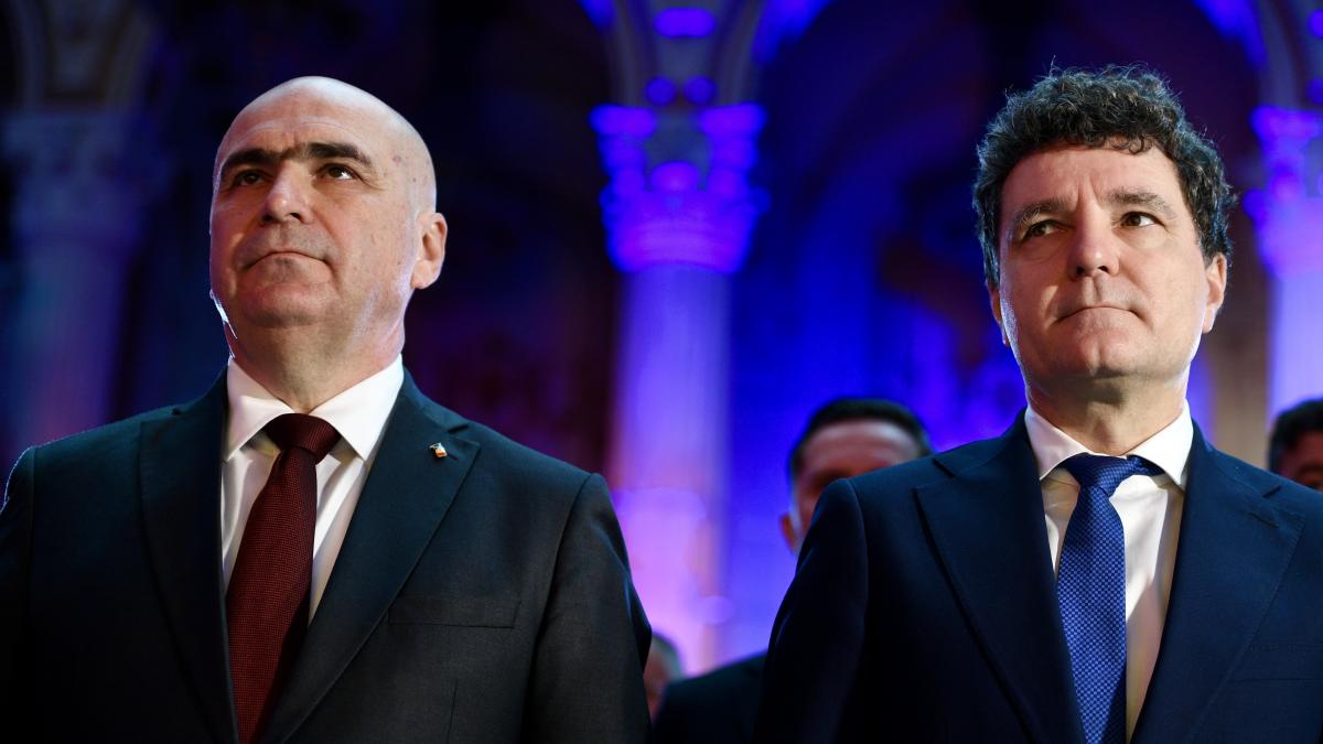 Bolojan exclude o candidatură la prezidențiale în 2030, atâta timp cât Nicușor Dan este în cursă Premierul Ilie Bolojan a declarat că nu are în plan să candideze la alegerile prezidențiale din 2030, dacă actualul șef de stat, Nicușor Dan, va decide să își depună candidatura pentru un nou mandat