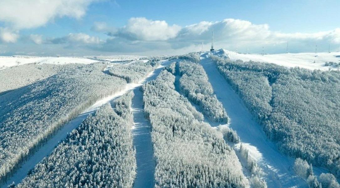 Lucrările de construcție pentru un proiect turistic de amploare în zona Semenic, județul Caraș-Severin, au demarat